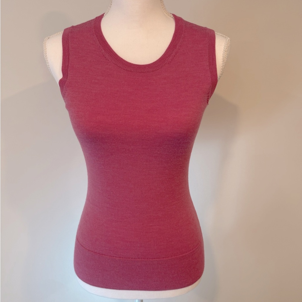 Brooks Brothers rose shell in soft extra fine merino wool. Size XS.